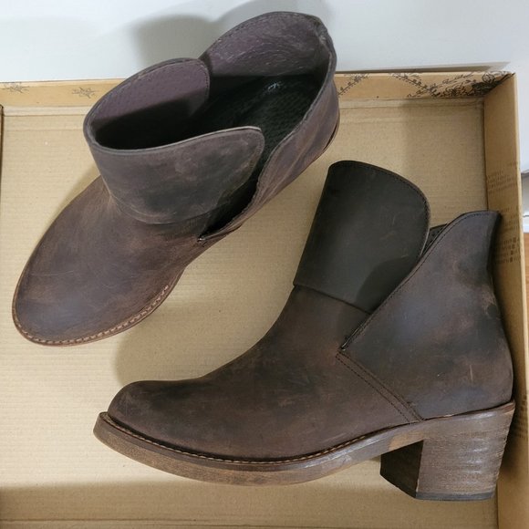 Free People Brooks Ankle Boot size 7 - Brown Leather Bootie - Picture 6 of 13